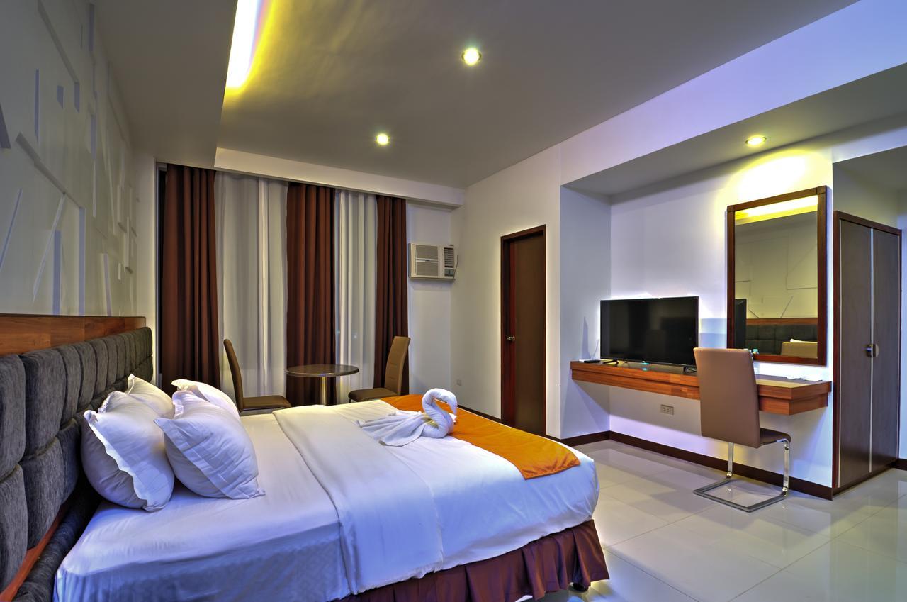 Amaris Suites Butuan City Extérieur photo