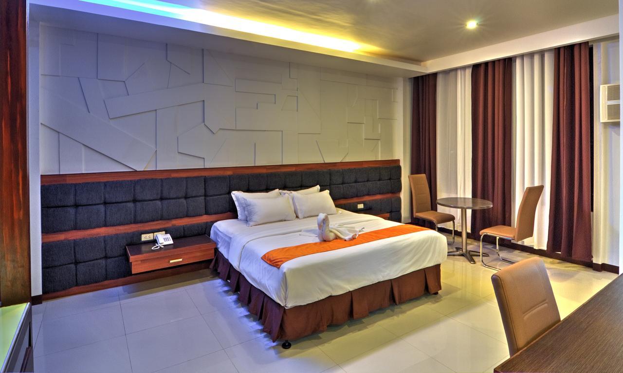 Amaris Suites Butuan City Extérieur photo