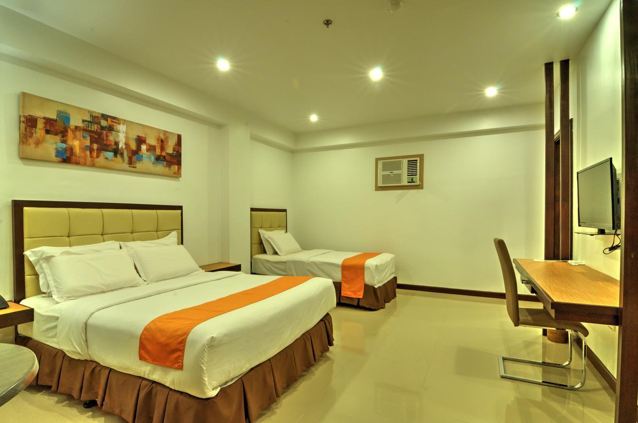 Amaris Suites Butuan City Extérieur photo